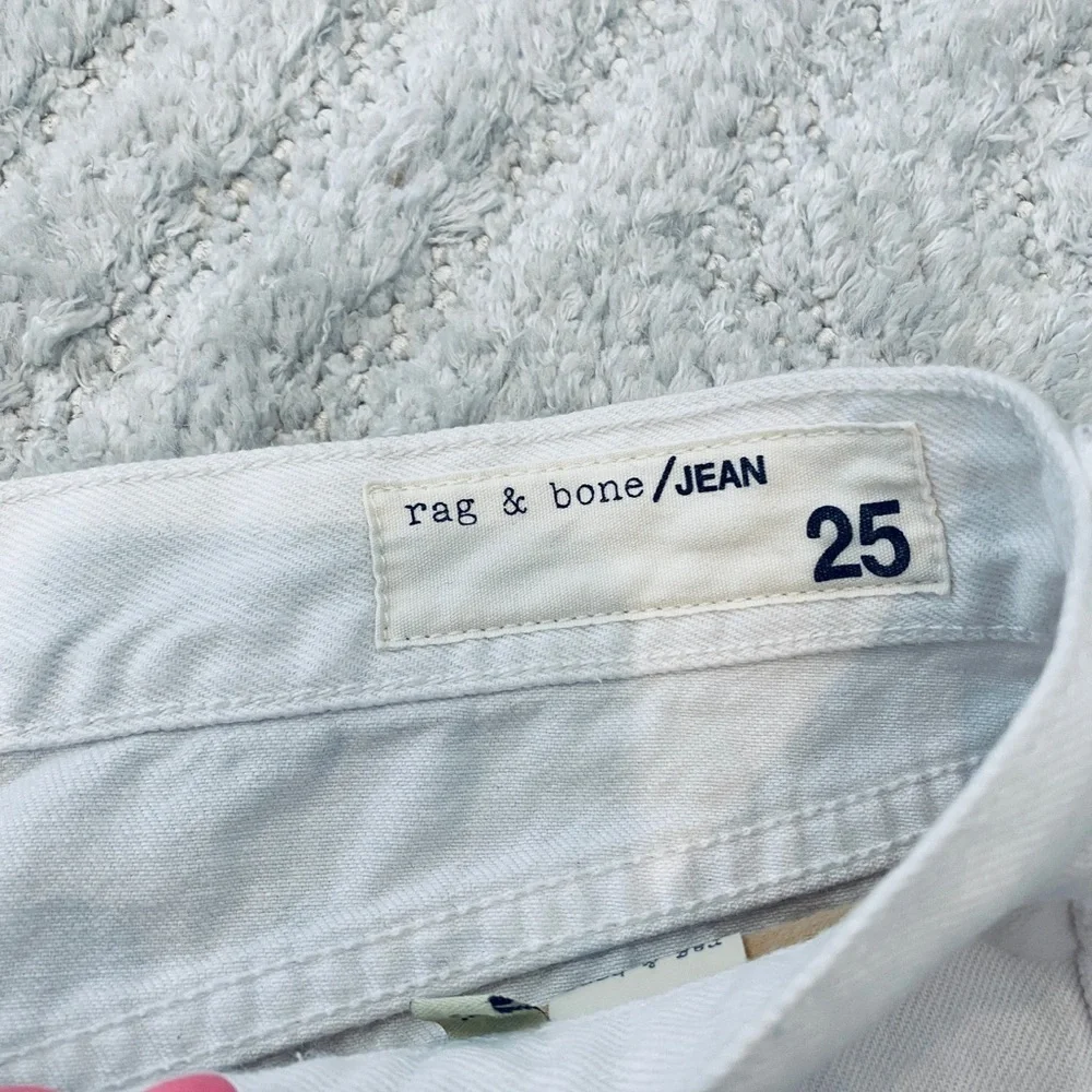 RAG & BONE White Marin Distressed Denim Jean Size 25 - Picture 3 of 7